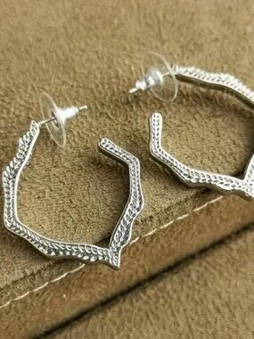 Kendra Scott Stud Earrings